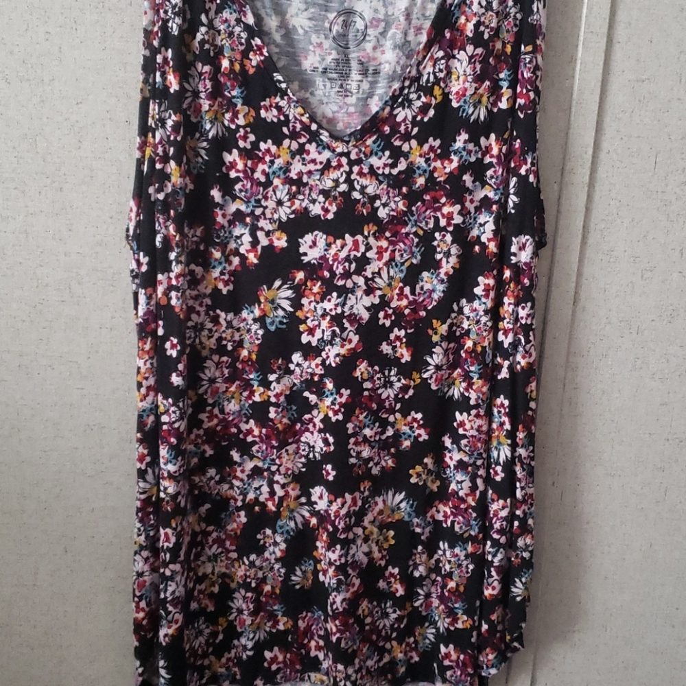 floral tank top